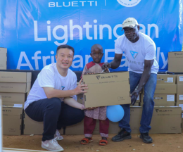 The sales Manager of Bluetti Kenya Allen Yan donates solar lighting kits to schools in Lamu.